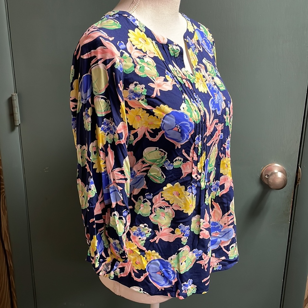 Floral Talbots rayon pullover shirt - Picture 4 of 6
